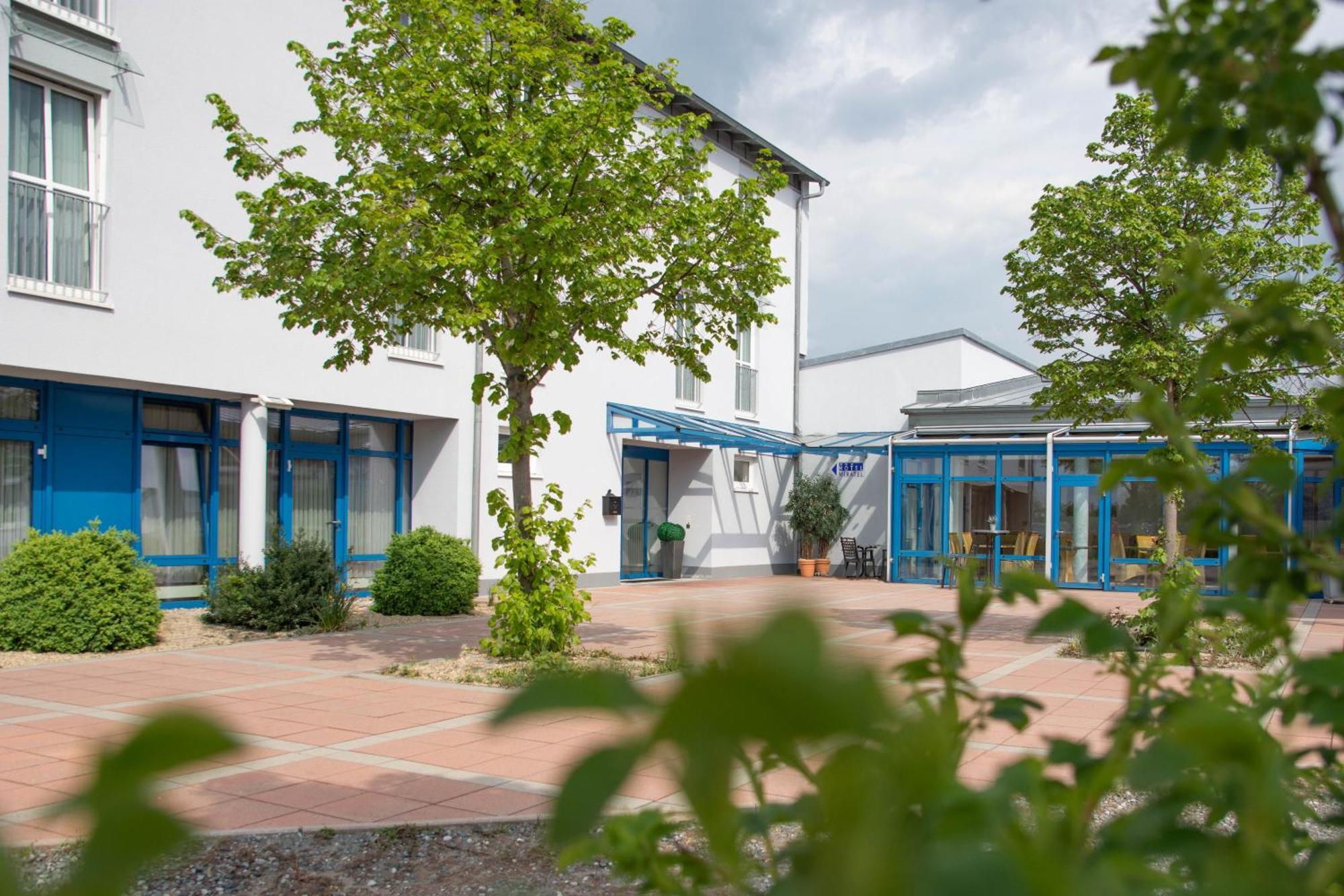 Miratel Hotel Mitterteich Kültér fotó