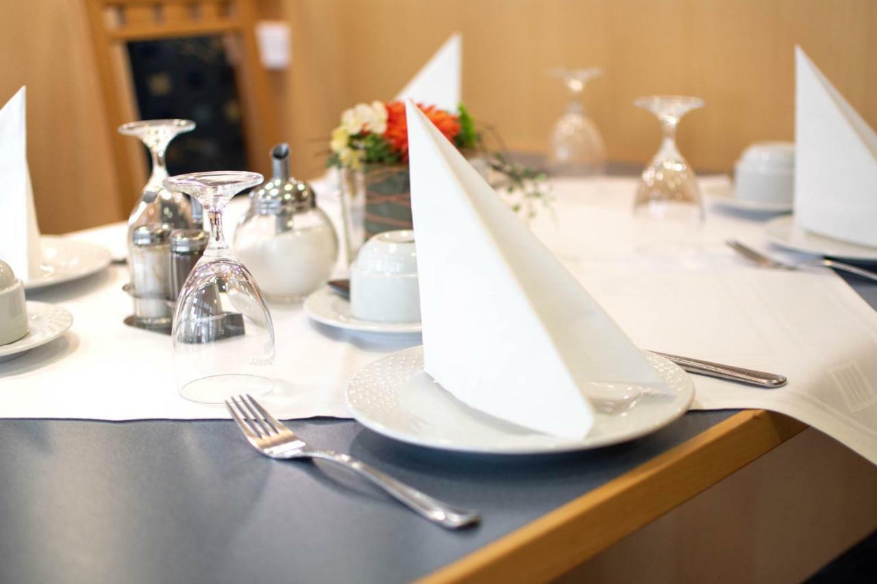Miratel Hotel Mitterteich Kültér fotó