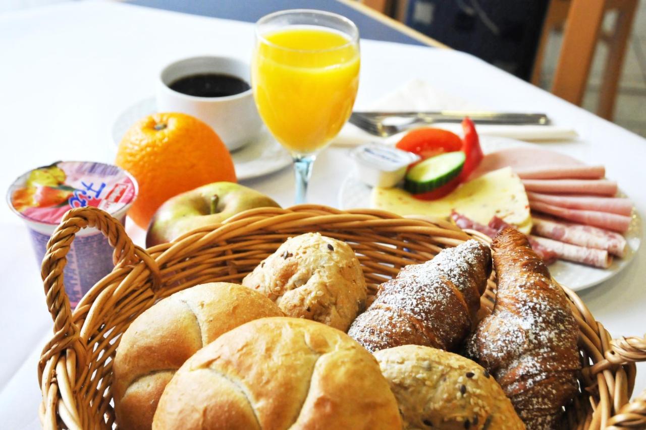Miratel Hotel Mitterteich Kültér fotó